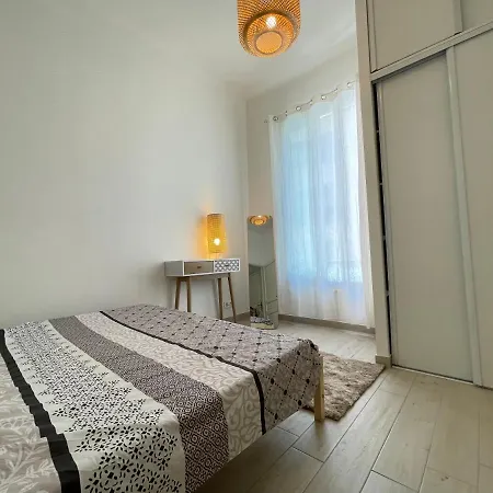 Renting - Penchienatti - Spacious - 2 Bedrooms - King Bed - View Heart Of Lejlighed Nice