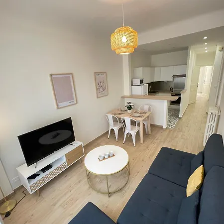 Renting - Penchienatti - Spacious - 2 Bedrooms - King Bed - View Heart Of Niza