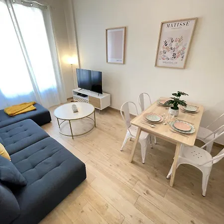 Renting - Penchienatti - Spacious - 2 Bedrooms - King Bed - View Heart Of Lejlighed Nice